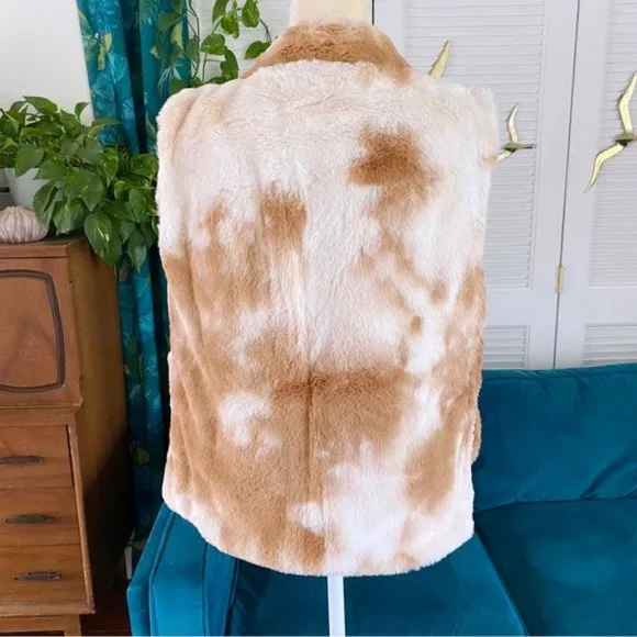 EntroCow Print Fuzzy Layering Vest With Pockets Camel Tan Cream New Small